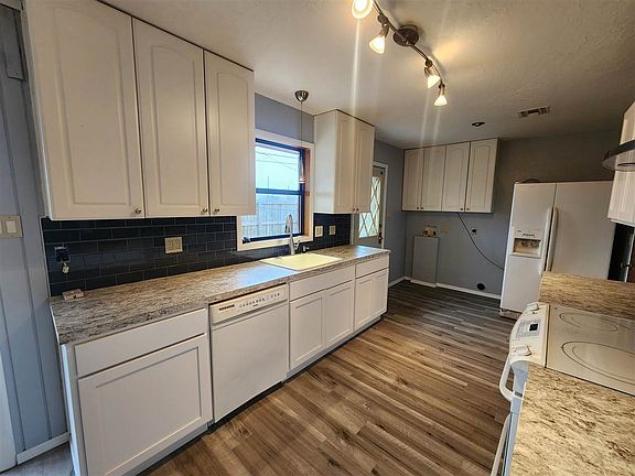 4th image of 2504 NW 49th St