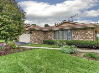 1003 W Willow Ln, Mount Prospect, IL