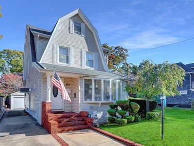 279 E Euclid Street, Valley Stream, NY, 11580