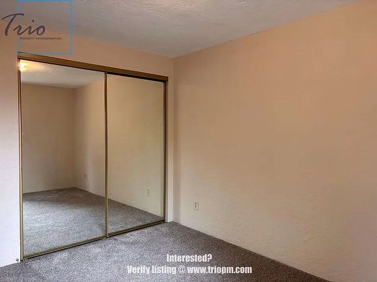 1010 Satre St — Photo 3