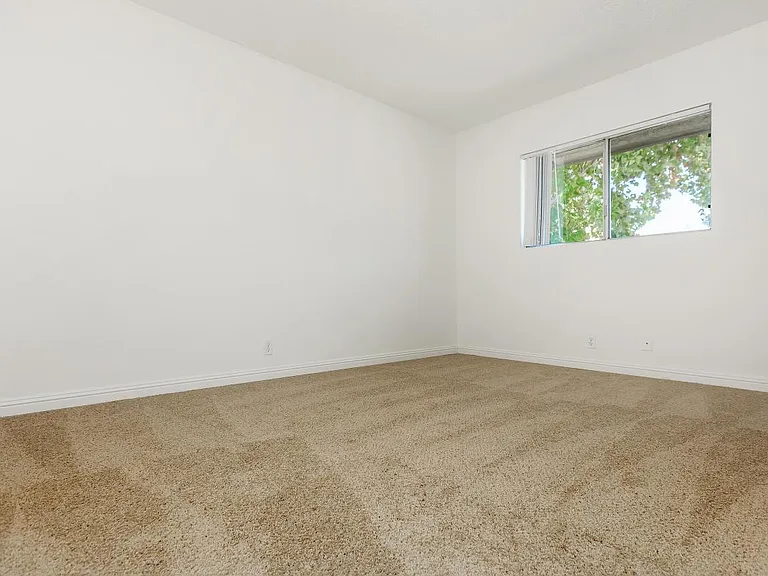 Woodglen Apartment Homes — Photo 60