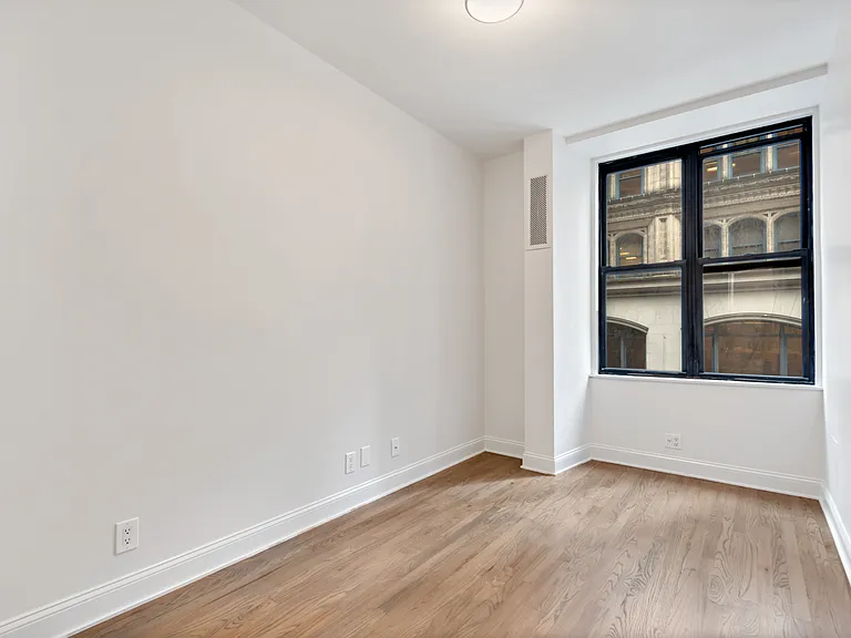 121 Madison Ave #4E — Photo 5