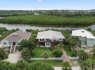 43 Bayshore Cir, Placida, FL 33946