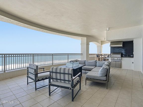 3rd image of 917 1ST Street #1201