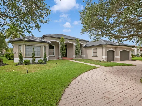 13161 SW 40th St, Davie, FL 33330