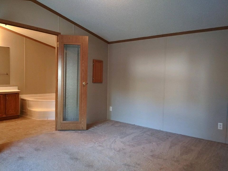 2nd image of 32511 Barbra St