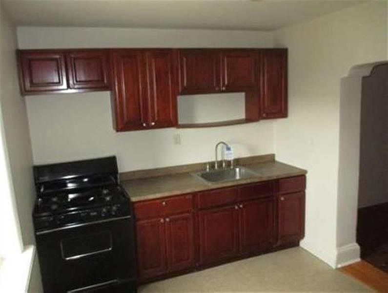 2nd image of 6842 Woolston Ave