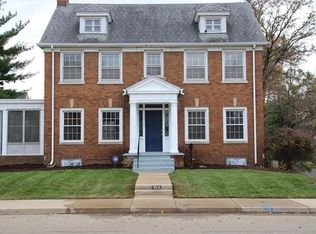 914 W Columbia Ter, Peoria, IL
