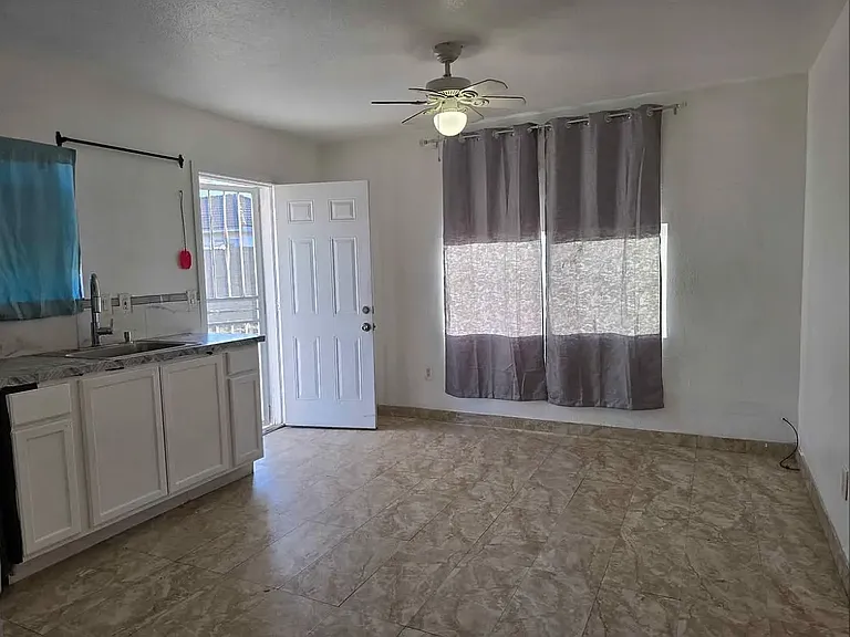 4590 N 4th Ave #2 — Photo 6