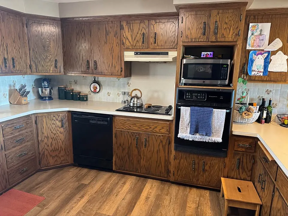 3 bed, 3000 sqft, $2,800 — Photo 4