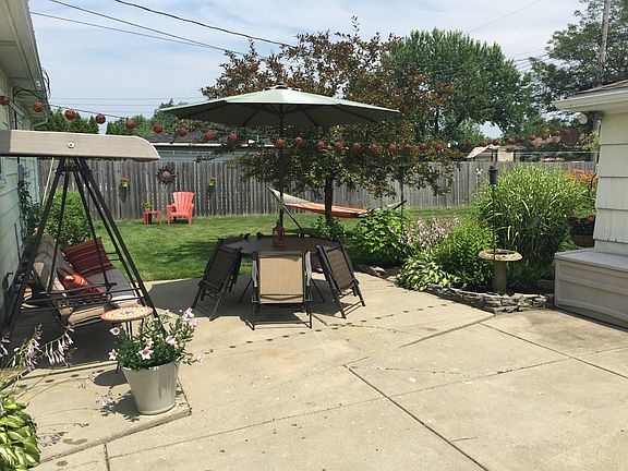 3rd image of 115 Shawnee Pl