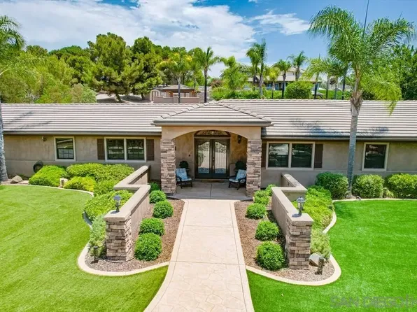 10029 Circa Valle Verde, El Cajon, CA 92021