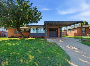 810 Standifer Rd, Elk City, OK 73644