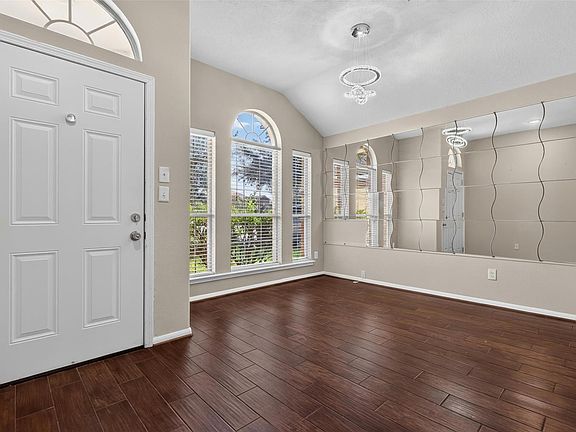 3rd image of 3838 Saint Simon Manor Dr