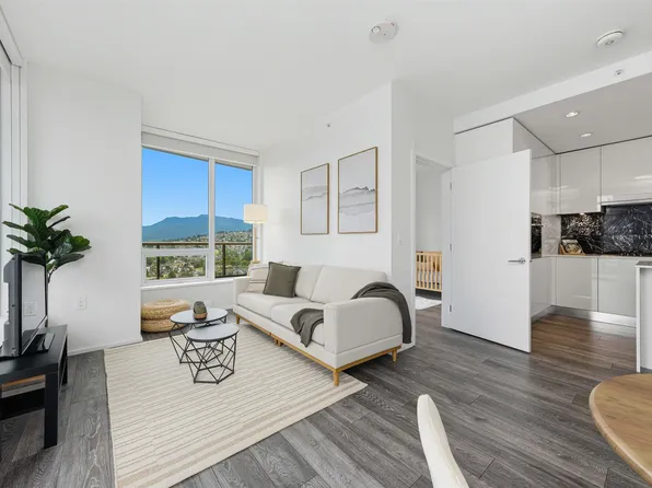 4650 Brentwood Blvd #2207, Burnaby, BC V5C 0M3