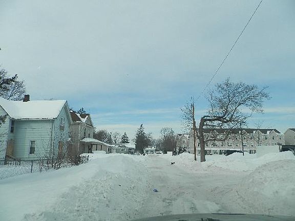 5th image of 360 Colby Ave