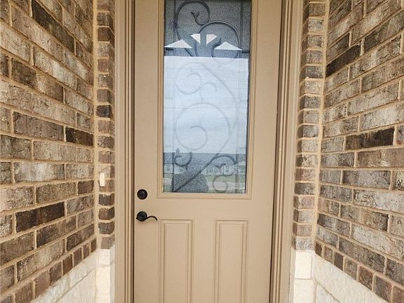 3rd image of 213 Cammie Dr