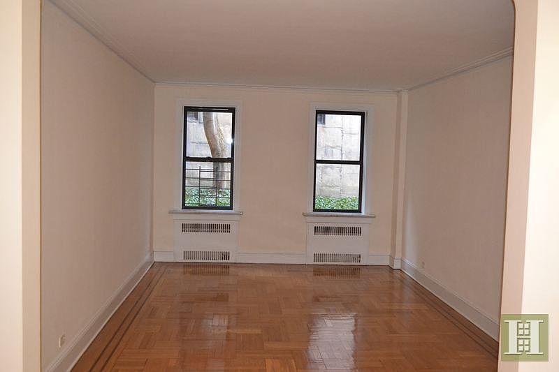 2nd image of 802 W 190th St APT 1H