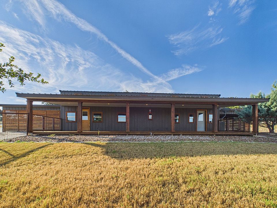1st image of 1016 Luckenbach Cain City Rd