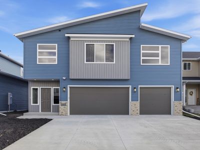 1045 61st Ave W, West Fargo, ND, 58078