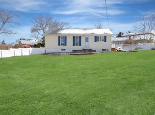 23 Hill Ave, Nesconset, NY 11767