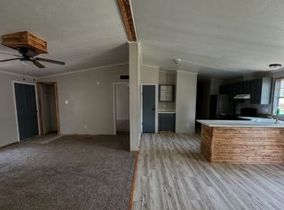 1461 County Farm Rd, Cassville, MO 65625