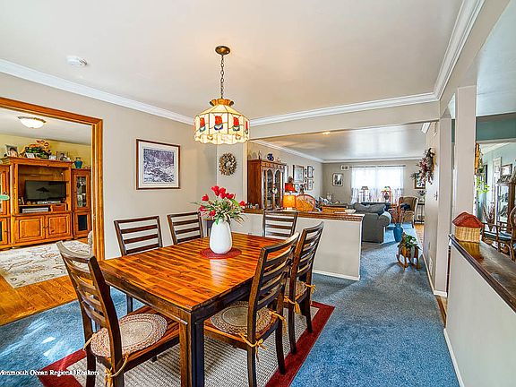 5th image of 1068 Kells Ct