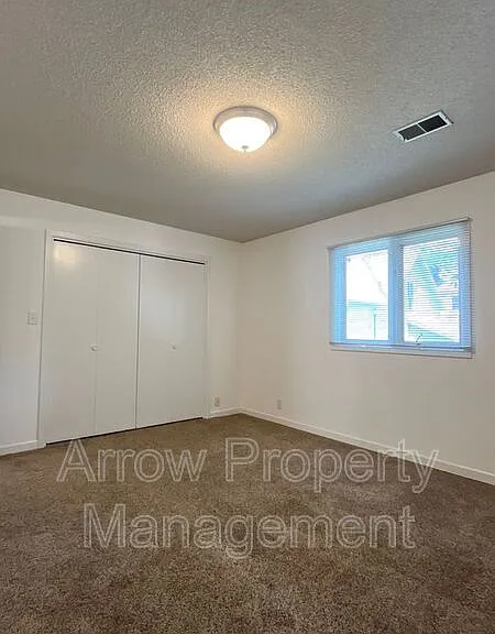 424 N 4th St #4 — Photo 5