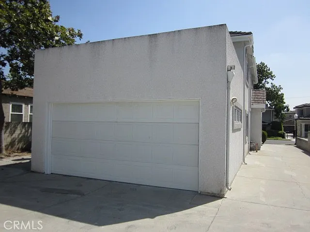 6017 Primrose Ave — Photo 27
