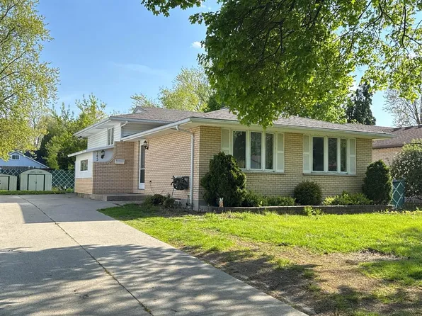 785 Ross Ave, Sarnia, ON N7T 7R1