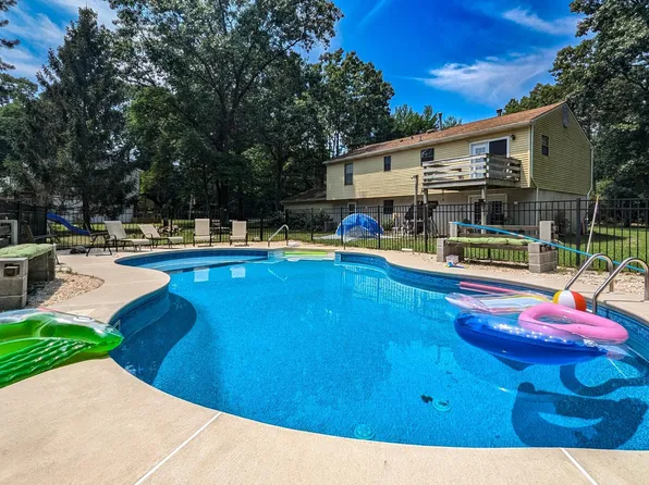 2448 Medford Rd, Atco, NJ 08004