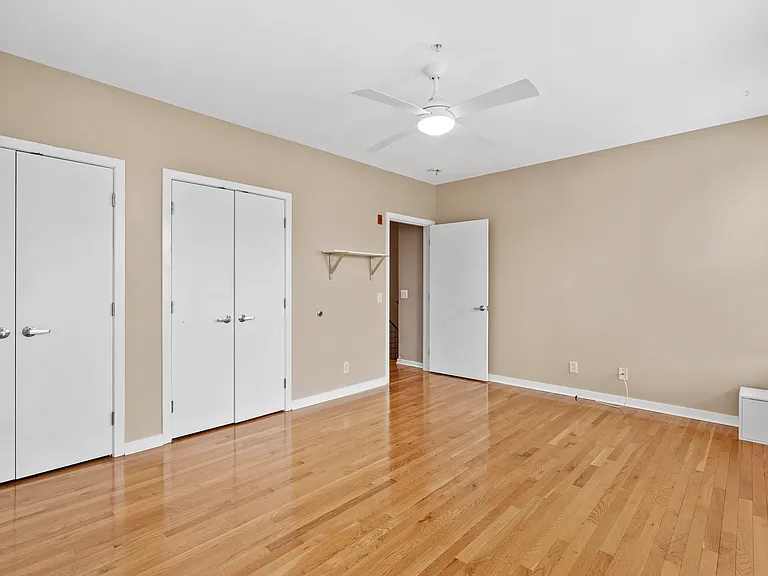 712 N 2nd St — Photo 11