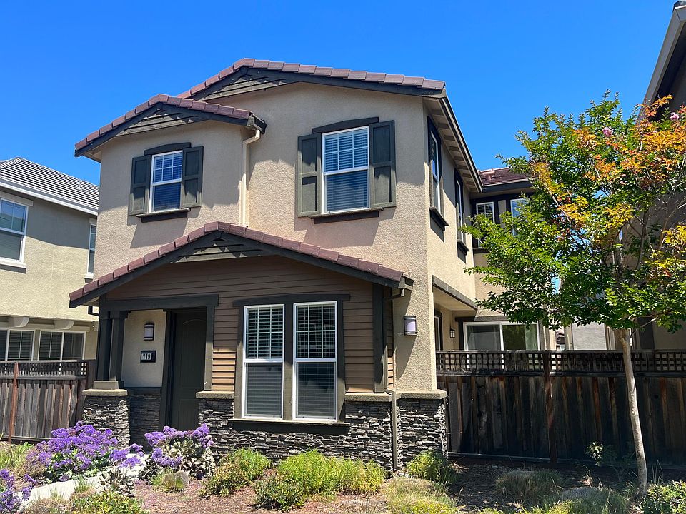 Lovely 7-year young 2,082 square foot 4-bedroom 2.5-bath detached house nested within a newer master-planned enclave.
