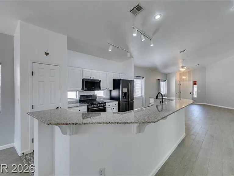 8111 Desert Cloud Ave — Photo 30