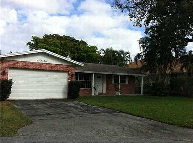 1st image of 4412 SW 38th Ter