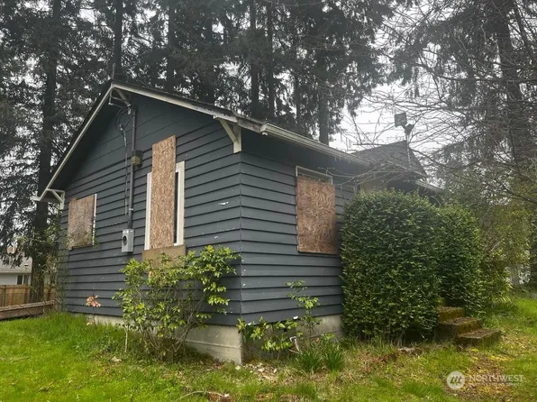 11206 Military Road SW, Lakewood, WA 98498