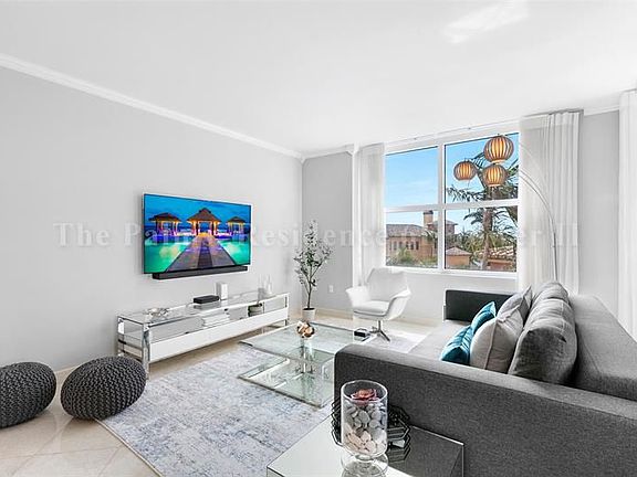2nd image of 2110 N Ocean Blvd #6F