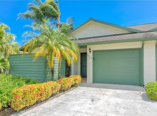 6766 SE Bunker Hill Dr, Hobe Sound, FL 33455