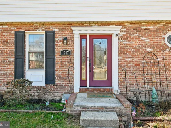 1217 Scattered Pines Ct, Severn, MD 21144