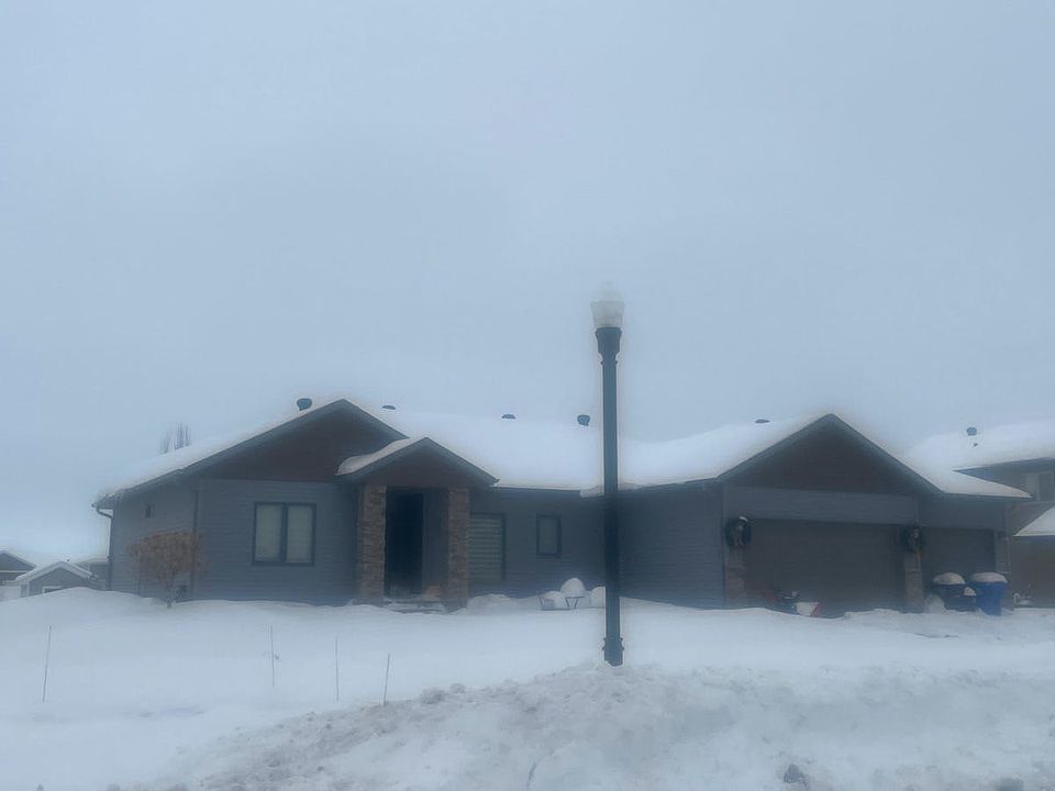 5087 Woodhaven St S, Fargo, ND 58104 Zillow