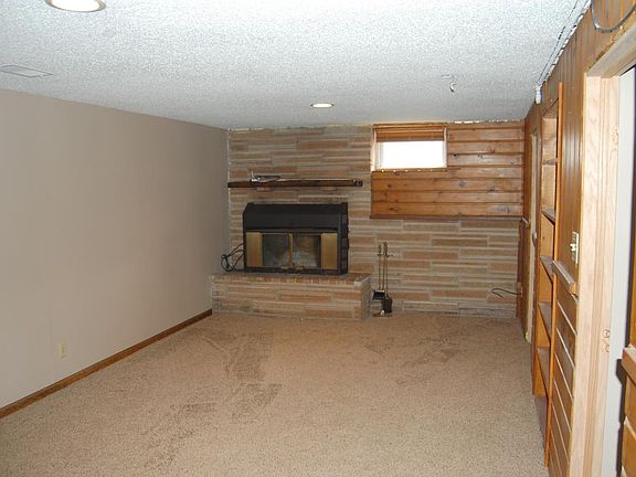 Low Level Living Room