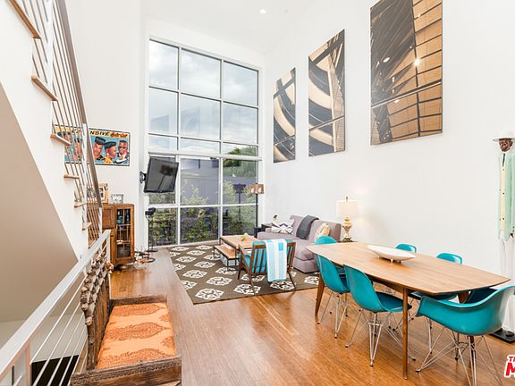 3rd image of 2508 N Hyperion Ave #105