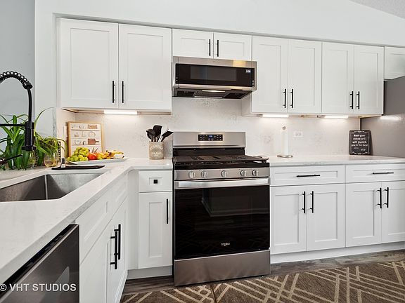 4th image of 200 Whitewood Dr #200