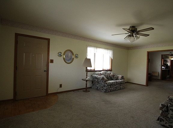 5th image of 706 S Vermillion St