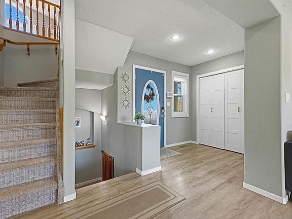 5th image of 8903 176th Ave NW