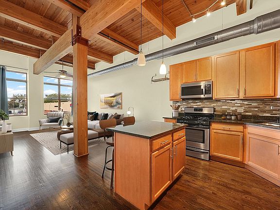 4th image of 3637 N Spaulding Ave APT 203
