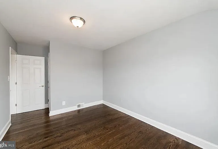 1224 Winston Ave — Photo 17
