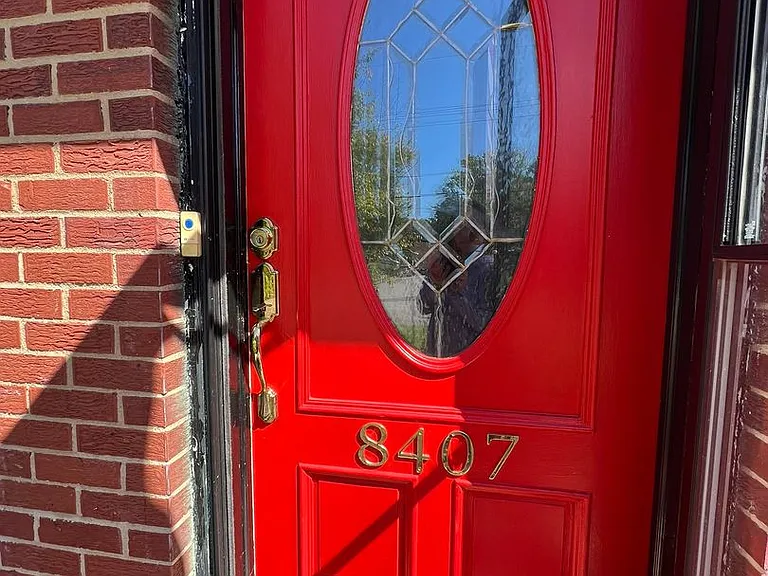 8407 W Boulevard Dr — Photo 3