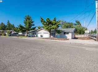 3410 Spruce St, North Bend, OR 97459