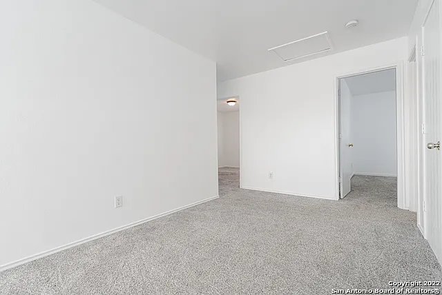 102 Mallow Grv — Photo 21
